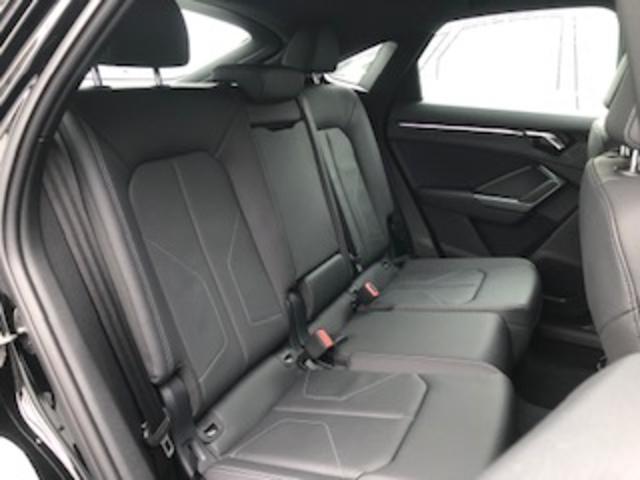 Ｑ３スポーツバック ３５ＴＦＳＩ　Ｓライン　パーシャルレザー／コンビニエンス＆アシスタンスＰＫ／プラスＰＫ／スマートフォンインターフェイス／ＡｐｐｌｅＣａｒＰｌａｙシートヒーター／スマホ充電／アダプティブクルコン／バーチャルコックピット／禁煙（55枚目）