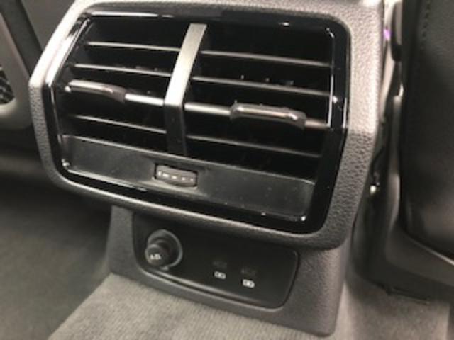 Ｑ３スポーツバック ３５ＴＦＳＩ　Ｓライン　パーシャルレザー／コンビニエンス＆アシスタンスＰＫ／プラスＰＫ／スマートフォンインターフェイス／ＡｐｐｌｅＣａｒＰｌａｙシートヒーター／スマホ充電／アダプティブクルコン／バーチャルコックピット／禁煙（58枚目）