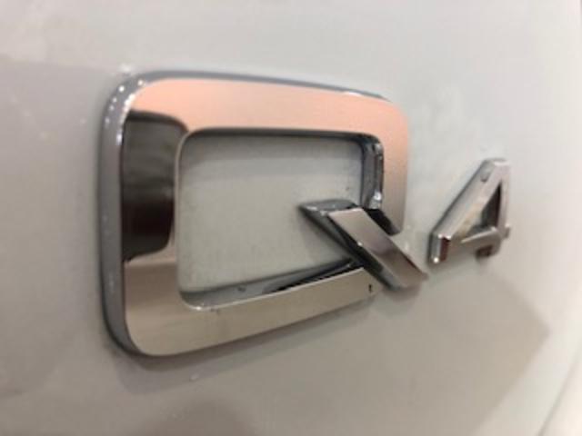 Ｑ４スポーツバック ｅ－トロン ４０　ｅ－ｔｒｏｎ　パーシャルレザー／ＡＤインテリアＰＫ／マトリクスＬＥＤライト／シートヒーター／電動テールゲート／アンビエント／リアＵＳＢ／１９インチＡＷ／アダプティブクルコン／バーチャルコックピット／タイヤ新品／禁煙（8枚目）