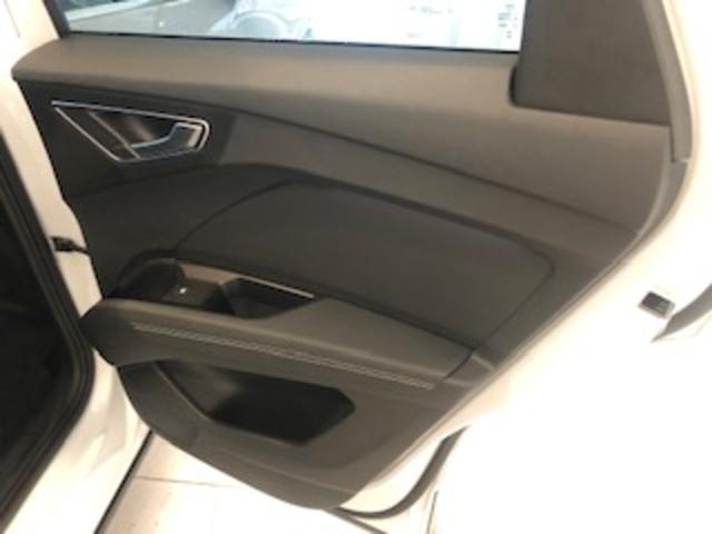 Ｑ４スポーツバック ｅ－トロン ４０　ｅ－ｔｒｏｎ　パーシャルレザー／ＡＤインテリアＰＫ／マトリクスＬＥＤライト／シートヒーター／電動テールゲート／アンビエント／リアＵＳＢ／１９インチＡＷ／アダプティブクルコン／バーチャルコックピット／タイヤ新品／禁煙（49枚目）