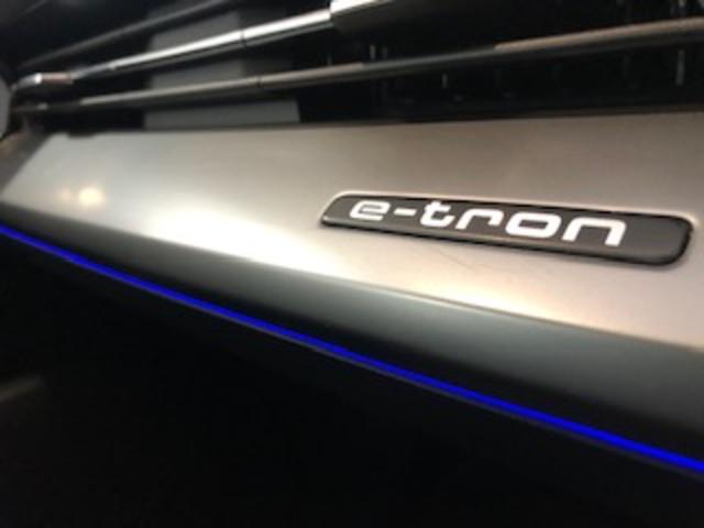 Ｑ４スポーツバック ｅ－トロン ４０　ｅ－ｔｒｏｎ　パーシャルレザー／ＡＤインテリアＰＫ／マトリクスＬＥＤライト／シートヒーター／電動テールゲート／アンビエント／リアＵＳＢ／１９インチＡＷ／アダプティブクルコン／バーチャルコックピット／タイヤ新品／禁煙（50枚目）