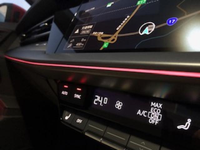 Ａ３セダン ３０ＴＦＳＩアドバンスド　パーシャルレザー／ラグジュアリーＰＫ／コンビニエンス＆アシスタンスライトＰＫ／ナビＰＫＧ／３ゾーンエアコン／シートヒーター／パークアシスト／アダプティブクルコン／バーチャルコックピット／デモカー／禁煙（26枚目）