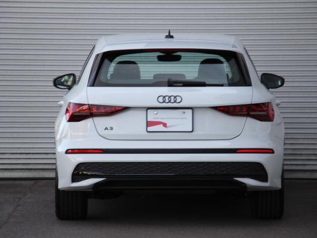 �T�C�h�A�V�X�g�A�G�O�W�b�g���[�j���O�A�����N���X�g���t�B�b�N�A�V�X�g��W�������I