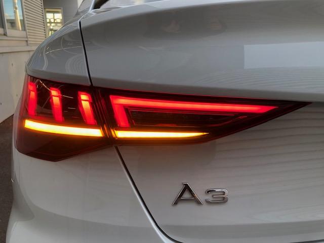 A3セダン 30TFSIアドバンスド コンビニエンス&アシスタンスP/ナビゲーションP/テクノロジーP/地デジTV/パークアシスト/シートヒータ/スマホインターフェイス/スマホ充電/リアUSB/バーチャルコックピット/アダプティブクルコン(8枚目)