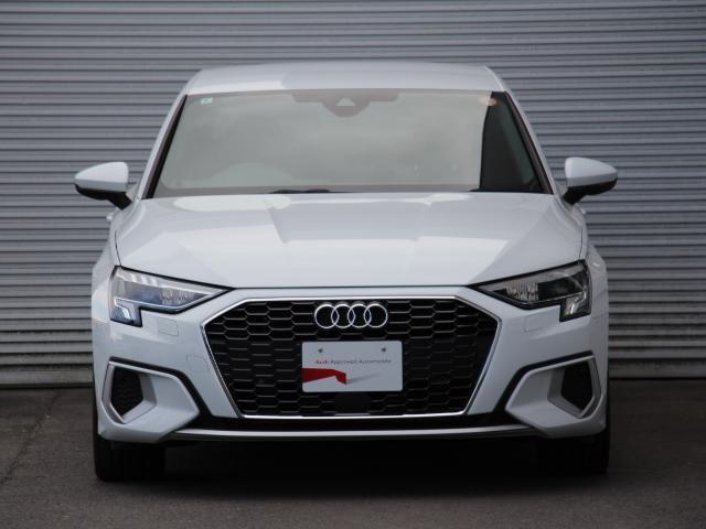 A3セダン 30TFSIアドバンスド コンビニエンス&アシスタンスP/ナビゲーションP/テクノロジーP/地デジTV/パークアシスト/シートヒータ/スマホインターフェイス/スマホ充電/リアUSB/バーチャルコックピット/アダプティブクルコン(10枚目)