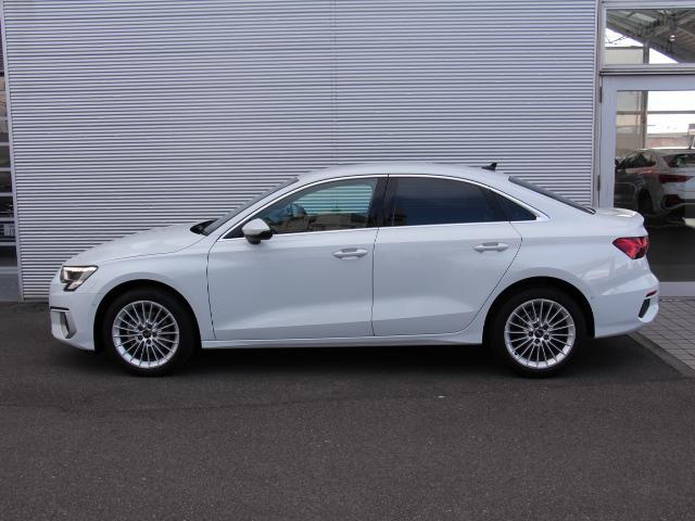 A3セダン 30TFSIアドバンスド コンビニエンス&アシスタンスP/ナビゲーションP/テクノロジーP/地デジTV/パークアシスト/シートヒータ/スマホインターフェイス/スマホ充電/リアUSB/バーチャルコックピット/アダプティブクルコン(14枚目)