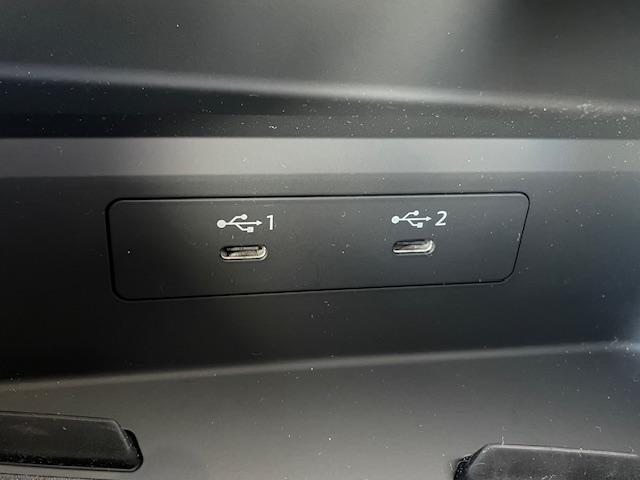 A3セダン 30TFSIアドバンスド コンビニエンス&アシスタンスP/ナビゲーションP/テクノロジーP/地デジTV/パークアシスト/シートヒータ/スマホインターフェイス/スマホ充電/リアUSB/バーチャルコックピット/アダプティブクルコン(30枚目)