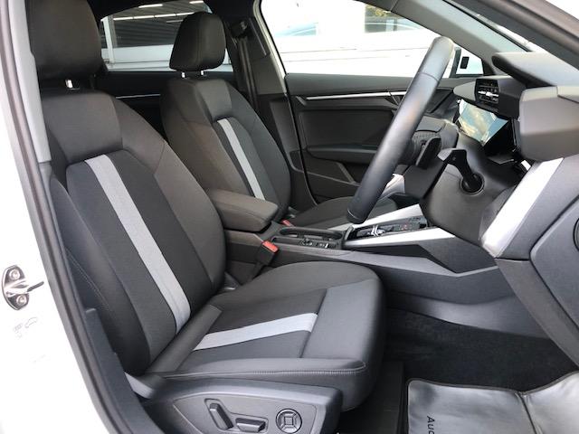 A3セダン 30TFSIアドバンスド コンビニエンス&アシスタンスP/ナビゲーションP/テクノロジーP/地デジTV/パークアシスト/シートヒータ/スマホインターフェイス/スマホ充電/リアUSB/バーチャルコックピット/アダプティブクルコン(53枚目)