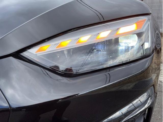 �}�g���N�X�k�d�c�w�b�h���C�g�^�f�C�^�C�������j���O���C�g�I�����̂k�d�c���i�q��ɔz�u���A�J�����Ő�s�E�Ό��Ԃ����m���A�ԗ���Ῐf�����Ȃ��悤�ɏƎ˔͈͂������Œ������郉�C�g�ł��I