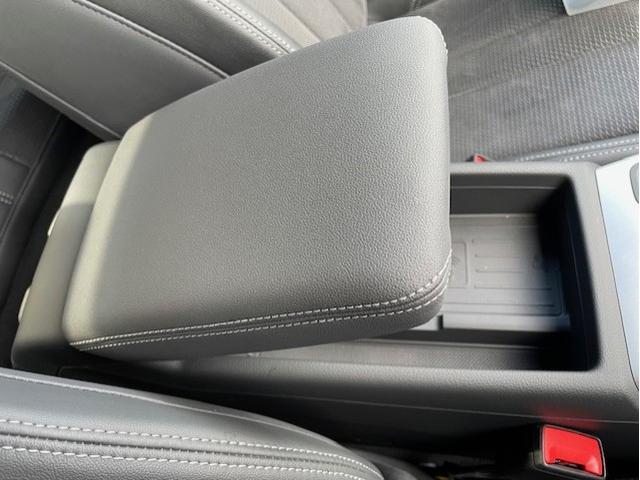 �t�����g�E�Z���^�[�A�[�����X�g�I