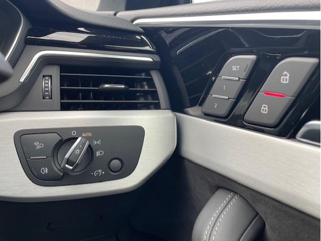 �w�b�h���C�g�X�C�b�`�^�L�[���b�N�E�A�����b�N�{�^���^�V�[�g�������[�@�\�I