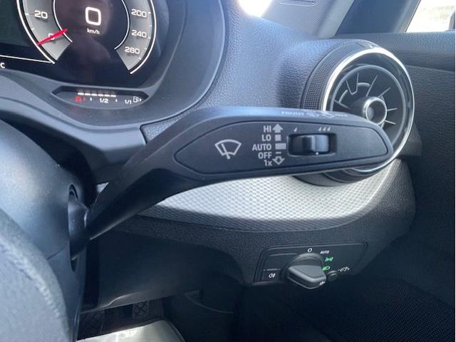 ���C�p�[���o�[�͉E���I