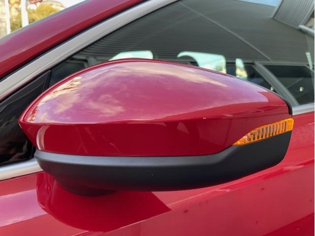 �T�C�h�E�B���J�[�I