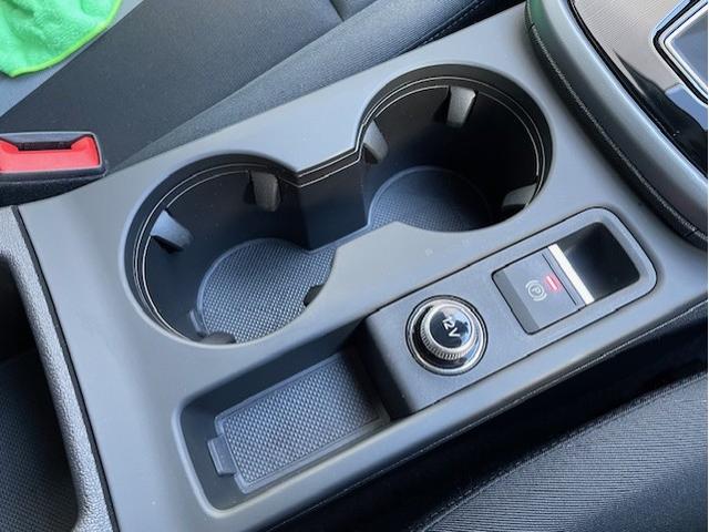 �t�����g�E�h�����N�z���_�[�͂Q�����I