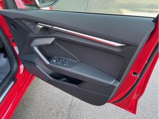 �t�����g�E�h�A�p�l���I