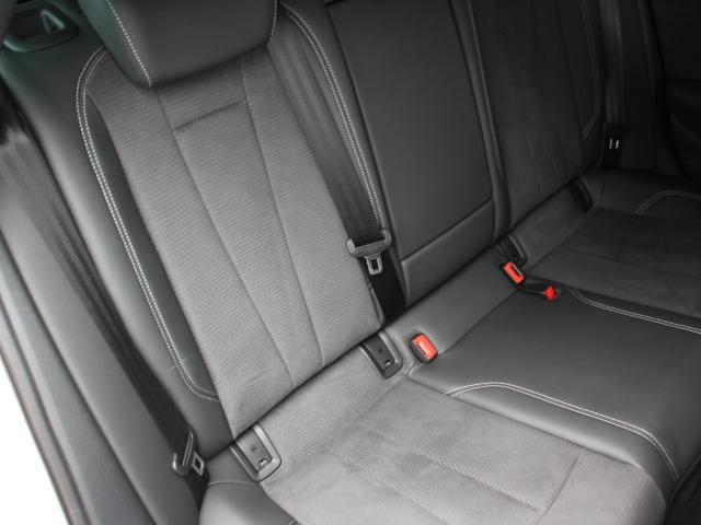 A4アバント 35TDI Sライン コンフォートPK/SlineプラスPK/OP19インチAW/ブラックグリル&ドアミラー&ルーフレール/パークアシスト/マトリクスLEDライト/バーチャルコックピット/アダプティブクルコン/1オナ/禁煙(27枚目)