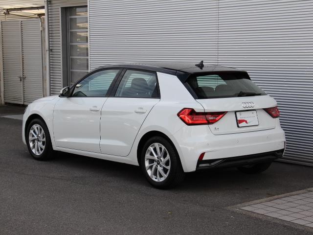 高出力と優れた実用燃費を両立した（ＷＬＴＣモードで１５．２ｋｍ／Ｌ）