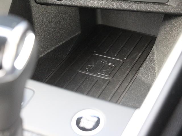 ワイヤレスでスマホ充電が可能です！