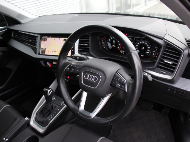 A1スポーツバック 25TFSI アドバンスド ナビゲーションPKG/コンビニエンス&アシスタンスPKG/スマートフォンインターフェイス/バックカメラ/アウディコネクト/バーチャルコックピット/アダプティブクルーズコントロール/ワンオーナー/禁煙(16枚目)