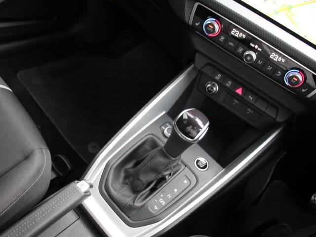 A1スポーツバック 25TFSI アドバンスド ナビゲーションPKG/コンビニエンス&アシスタンスPKG/スマートフォンインターフェイス/バックカメラ/アウディコネクト/バーチャルコックピット/アダプティブクルーズコントロール/ワンオーナー/禁煙(18枚目)