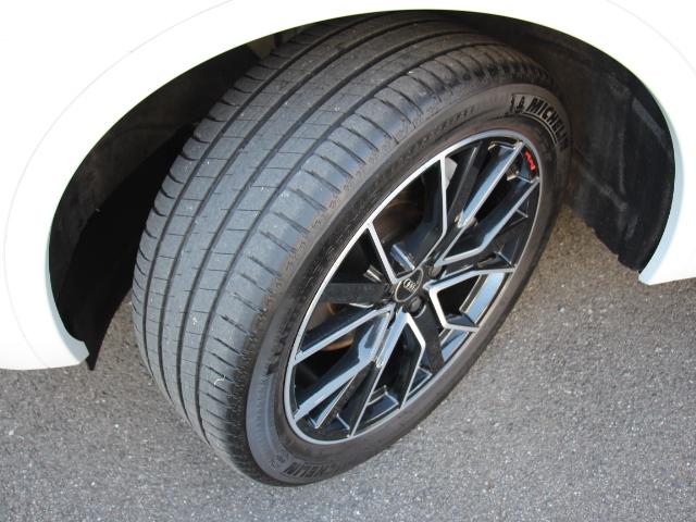 Q5スポーツバック Sライン ダイナミックエディション 特別仕様車/ファインナッパレザーシート/SLineプラスPK/コンフォートPK/地デジTV/4席シートヒーター/マトリクスLEDライト/電動ゲート/オプション20インチアルミ/ワンオーナー/禁煙(12枚目)