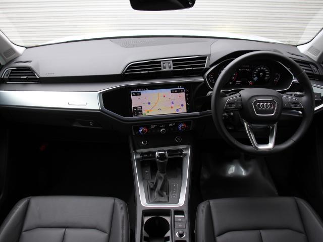 Q3 35TFSIアドバンスド 2025y型/パーシャルレザー/ラグジュアリーP/コンビニ&アシスタンスP/シートヒーター/スマホンインターフェイス/アップルカープレイ/アクティブクルコン/バーチャルコックピット/ワンオーナー/禁煙(15枚目)
