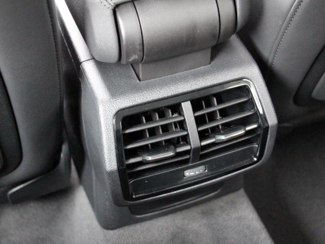 Q3 35TFSIアドバンスド 2025y型/パーシャルレザー/ラグジュアリーP/コンビニ&アシスタンスP/シートヒーター/スマホンインターフェイス/アップルカープレイ/アクティブクルコン/バーチャルコックピット/ワンオーナー/禁煙(31枚目)