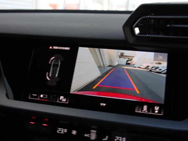 A3 スポーツバック30TFSIアドバンスド 2025y1.5Lエンジンモデル/コンビニエンス&アシスタンスPK/ナビゲーションPK/電動シート/シートヒーター/スマートフォンインターフェイス/パークアシスト/ハイビームアシスト/1オーナー/禁煙(10枚目)