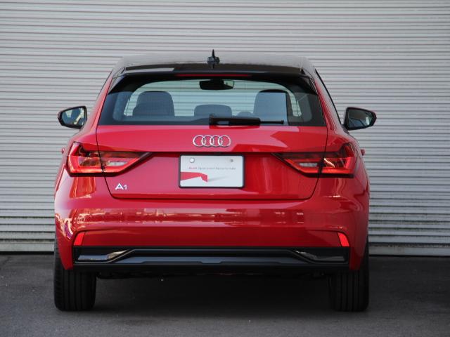 A1スポーツバック 25TFSI アドバンスド コンビニエンス&アシスタンスPK/ナビゲーションPK/スマートフォンインターフェイス/コントラストルーフ/アウディコネクト/ワイヤレスチャージング/アダプティブクルーズコントロール/ワンオーナー/禁煙(7枚目)