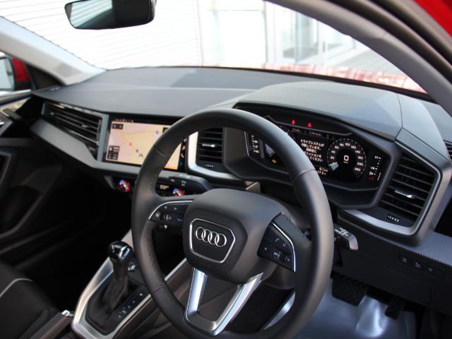 A1スポーツバック 25TFSI アドバンスド コンビニエンス&アシスタンスPK/ナビゲーションPK/スマートフォンインターフェイス/コントラストルーフ/アウディコネクト/ワイヤレスチャージング/アダプティブクルーズコントロール/ワンオーナー/禁煙(18枚目)