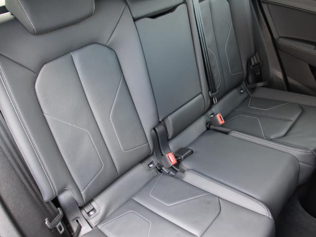 Q3 35TFSI Sライン パーシャルレザーシート/コンビニエンス&アシスタンスPKG/プラスPKG/スマートフォンインターフェイス/Apple CarPlay/ワイヤレスチャージ/19インチアルミ/ワンオーナー/禁煙(24枚目)