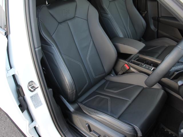 Ｑ３スポーツバック ハイスタイル　３５０台限定車／ＢｌａｃｋＳｔｙｌｅ／パーシャルレザー／ＯＰ２０インチアルミ／コンビニエンス＆アシスタンスＰＫＧ／プラスＰＫＧ／スマートフォンインターフェイス／プライバシーガラス／ダンピングサス／禁煙（23枚目）
