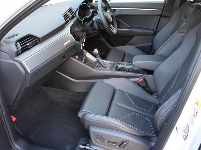 Ｑ３スポーツバック ３５ＴＦＳＩ　Ｓライン　２０２５ｙモデル／パーシャルレザー／コンビニエンス＆アシスタンスＰＫＧ／プラスＰＫＧ／スマートフォンインターフェイス／スマホ充電／バーチャルコックピット／アダプティブクルーズコントロール／禁煙（25枚目）
