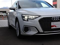 �磻�ɤʥ��󥰥�ե졼��ȥե���ȥ���ɤ��緿��������ơ����䥨�å��θ������̣ţĥإåɥ饤�ȡ��ץ�ߥ��ॳ��ѥ��ȥ����Υ����ʥߥå��ʥ���饯�������Ω�����Ƥ���ޤ��� 3