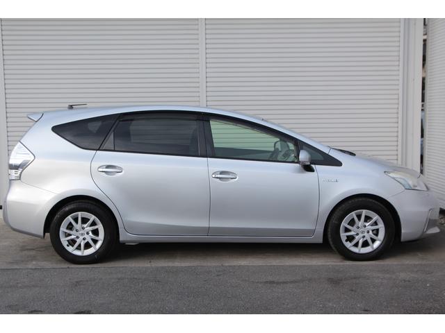 プリウスアルファ S 純正メモリーナビ ワンセグTV バックカメラ プッシュスタート Bluetooth接続 オートライト 純正16インチAW CD再生 アイドリングストップ ETC 電動格納ミラー 横滑り防止装置(8枚目)