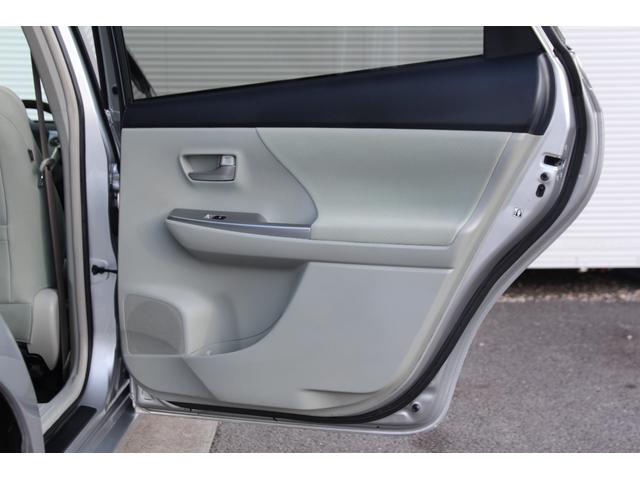 プリウスアルファ S 純正メモリーナビ ワンセグTV バックカメラ プッシュスタート Bluetooth接続 オートライト 純正16インチAW CD再生 アイドリングストップ ETC 電動格納ミラー 横滑り防止装置(35枚目)