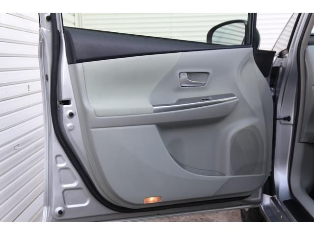 プリウスアルファ S 純正メモリーナビ ワンセグTV バックカメラ プッシュスタート Bluetooth接続 オートライト 純正16インチAW CD再生 アイドリングストップ ETC 電動格納ミラー 横滑り防止装置(36枚目)