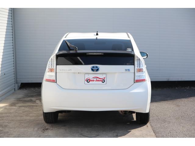 プリウス S 社外メモリーナビ フルセグTV TOM’Sシフトポジションスイッチ 社外16インチAW LEDヘッドライト Bluetooth接続 プッシュスタート オートライト ETC CD・DVD再生 電格ミラー(12枚目)