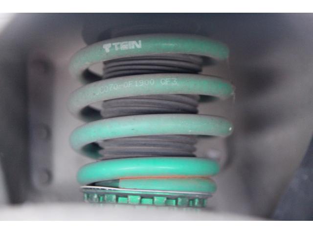 エルグランド ２５０ハイウェイスター　ＴＥＩＮ製車高調　後席モニター　社外２０インチＡＷ　両側パワースライドドア　純正メモリーナビ　フルセグ　バックカメラ　オートクルーズ　ハーフレザーシート　ＣＤ・ＤＶＤ再生　ＬＥＤヘッドライト　ＥＴＣ（28枚目）