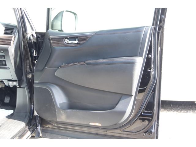 エルグランド ２５０ハイウェイスター　ＴＥＩＮ製車高調　後席モニター　社外２０インチＡＷ　両側パワースライドドア　純正メモリーナビ　フルセグ　バックカメラ　オートクルーズ　ハーフレザーシート　ＣＤ・ＤＶＤ再生　ＬＥＤヘッドライト　ＥＴＣ（37枚目）