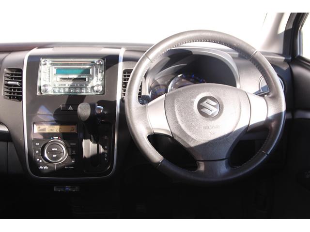 ワゴンRスティングレー リミテッドII CDオーディオ スマートキー ETC シートヒーター 電動格納ミラー 純正アルミホイール(17枚目)