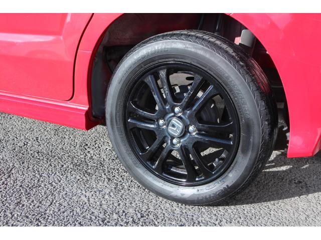 Ｎ－ＢＯＸカスタム ２トーンカラースタイル　Ｇ・Ａパッケージ　衝突被害軽減ブレーキ　純正ＨＤＤナビ　フルセグＴＶ　両側スライド片側電動ドア　スマートキー　ＨＩＤヘッドライト　純正アルミホイール（22枚目）