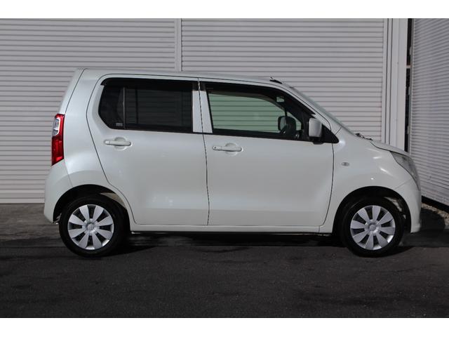 ワゴンR FX 5速マニュアル車 社外ナビTV バックカメラ ETC キーレス(8枚目)