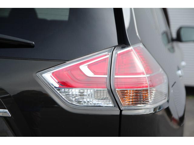 エクストレイル ２０Ｘｔｔ　エマージェンシーブレーキパッケージ　４ＷＤ　衝突軽減ブレーキ　全周囲カメラ　電動リアゲート　純正メモリーナビ　フルセグＴＶ　スマートキー　ＥＴＣ　シートヒーター　オートライト　電動格納ミラー（27枚目）