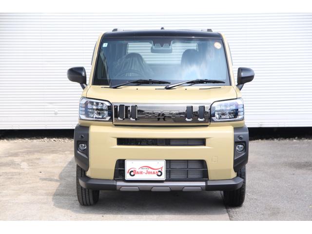 タフト Ｇ　ダーククロムベンチャー　純正フロアマット＆ドアバイザー　届出済未使用車　スマアシ　バックカメラ　スカイフィールトップ　ＡＣＣ　ＬＥＤヘッドライト　純正１５インチアルミホイール（11枚目）