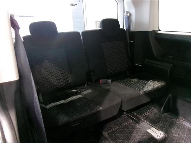 デリカＤ：５ Ｐ　４ＷＤ　フルセグ　メモリーナビ　ＤＶＤ再生　バックカメラ　ＥＴＣ　両側電動スライド　ＬＥＤヘッドランプ　乗車定員７人　３列シート　記録簿　アイドリングストップ　ディーゼル（15枚目）