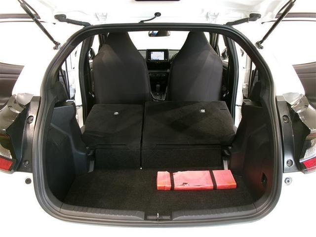 ヤリス Ｘ　メモリーナビ　ミュージックプレイヤー接続可　バックカメラ　衝突被害軽減システム　ＥＴＣ　記録簿（17枚目）