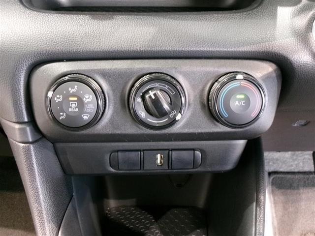 ヤリス Ｘ　４ＷＤ　メモリーナビ　ミュージックプレイヤー接続可　バックカメラ　衝突被害軽減システム　ＥＴＣ　記録簿（9枚目）