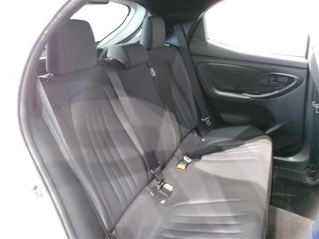 ヤリス Ｘ　４ＷＤ　メモリーナビ　ミュージックプレイヤー接続可　バックカメラ　衝突被害軽減システム　ＥＴＣ　記録簿（15枚目）