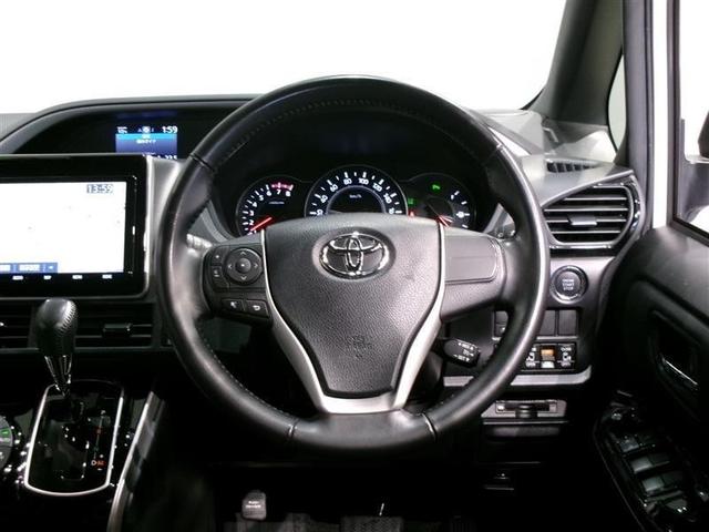 ヴォクシー ＺＳ　煌ＩＩＩ　４ＷＤ　フルセグ　メモリーナビ　ＤＶＤ再生　バックカメラ　衝突被害軽減システム　ＥＴＣ　両側電動スライド　ＬＥＤヘッドランプ　ウオークスルー　乗車定員７人　３列シート　ワンオーナー　記録簿（5枚目）